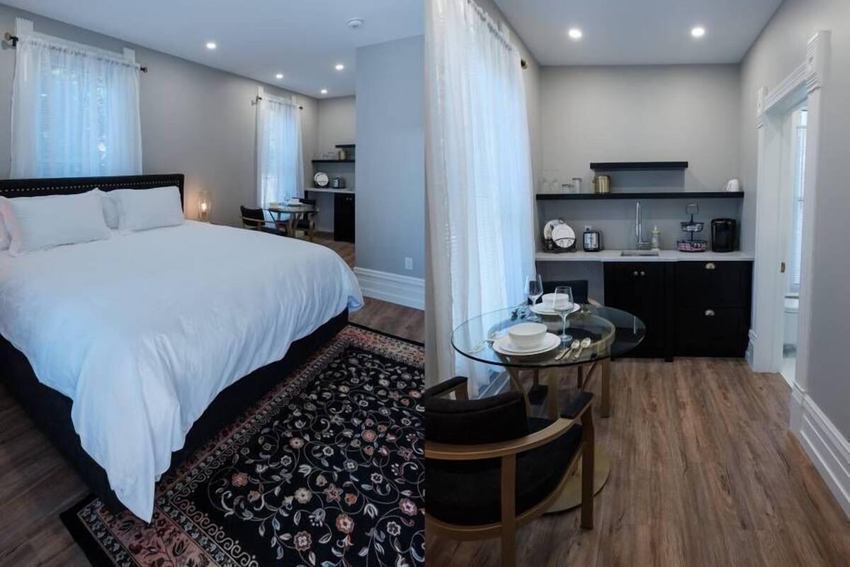 Standaard kamer, 1 kingsize bed, niet-roken | Luxe beddengoed, pillowtop-bedden, een laptopwerkplek