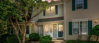 BickelScape: Private Yard & Near DC