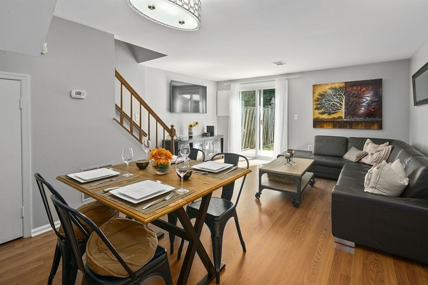 Great place & location, seamless check-in, & quick responses. Would stay here again- Rami