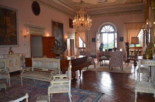 Chateaux in Tuscany - Historical Villa with Private Pool full of Tradition