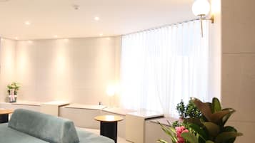 Sala de estar en el lobby