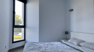 2 Schlafzimmer, Bügeleisen/Bügelbrett, Reisekinderbett, kostenloses WLAN