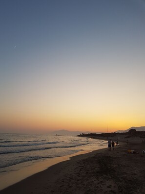 Beach nearby, beach towels