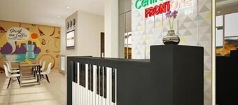 Central Front One Inn Jakarta Airport