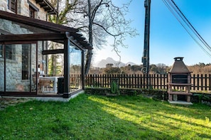 Outdoor dining - House with garden, very quiet, ideal for 5 people (Parres (Llanes))