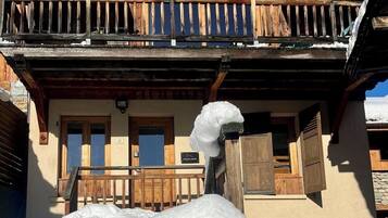 DĂ©tail de lâextĂ©rieur