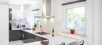 New House Freeda **** with whirlpool, WiFi, 4 bikes in price, Grill, Kids playground