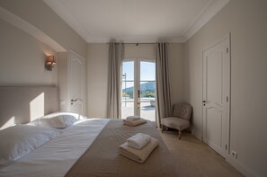 4 Schlafzimmer, Bügeleisen/Bügelbrett, Reisekinderbett, kostenloses WLAN