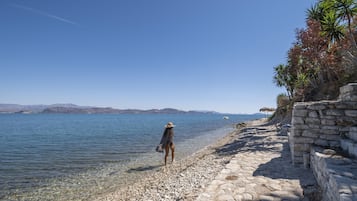Beach nearby, sun-loungers