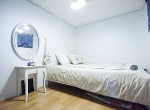 3 habitaciones, escritorio, sistema de insonorización y wifi gratis