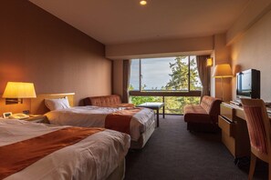 In-room safe, desk, iron/ironing board, free WiFi - Suzu Beach Hotel (Suzu)