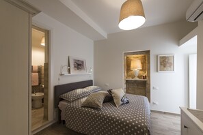 3 chambres, fer et planche à repasser, Wi-Fi gratuit, draps fournis