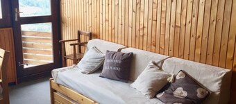 Charming 2 room apartment - view of Mont-Blanc - at the foot of the slopes in Aime 2000