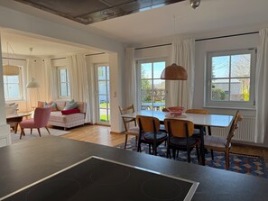 تناول الطعام