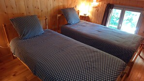 3 dormitorios, tabla de planchar con plancha, cuna de viaje y wifi