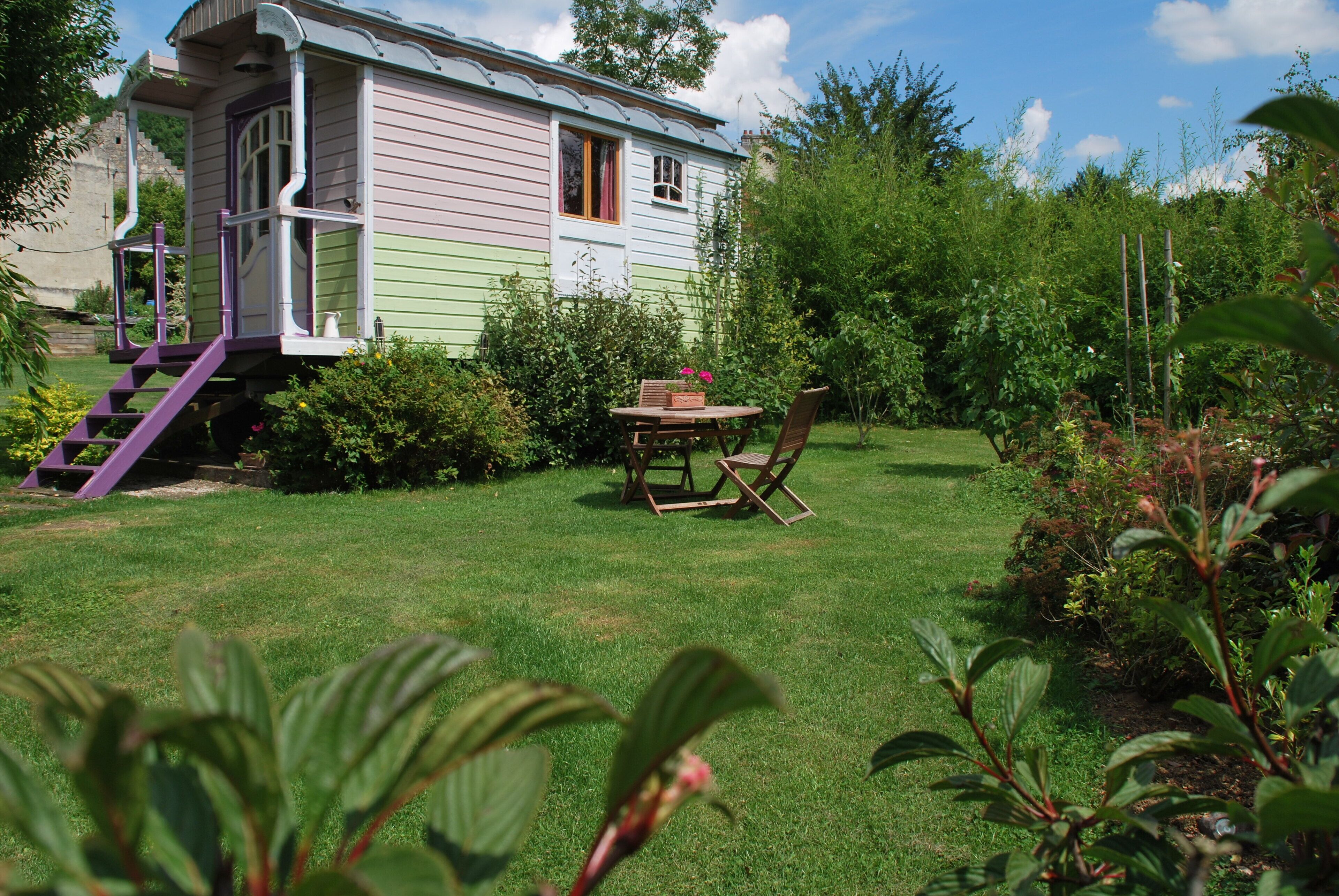Roulotte avec Spa à La Cressonnière proche de Soissons en Picardie avec Piscine
