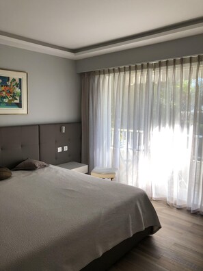 1 bedroom, in-room safe, iron/ironing board, travel cot