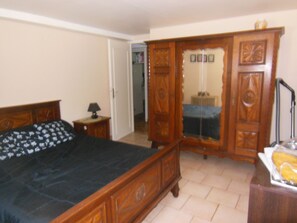 1 sovrum, strykjärn/strykbräda och wi-fi