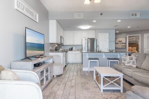 Een televisie en een dvd-speler