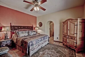 3 bedrooms, free WiFi, bed sheets