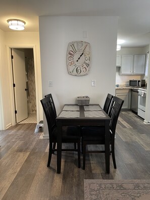 تناول الطعام