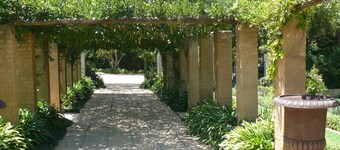 The Moon and Sixpence Garden Guest House