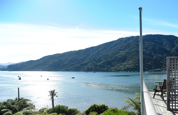 The Sunrise Room | Terrace/patio