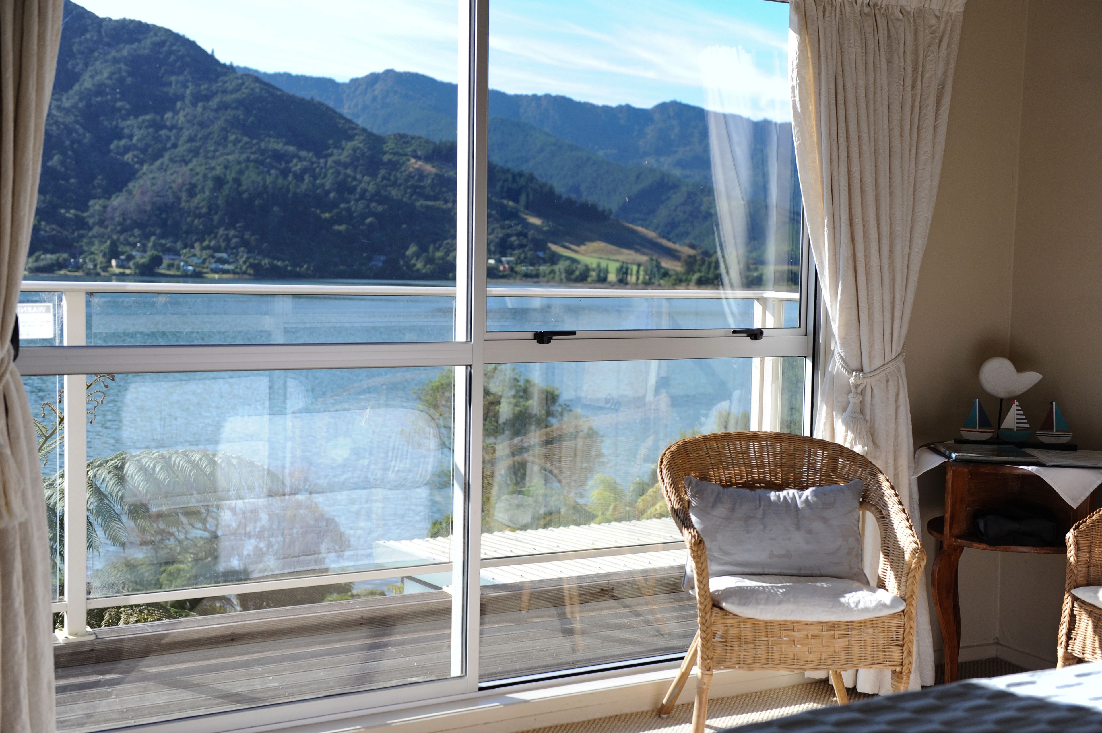 Luksus-dobbeltrom, 1 queensize-seng, sjøutsikt | Sengetøy i egyptisk bomull og sengetøy av topp kvalitet