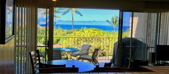 Ideal Location! Beautiful Ocean View; Escape to Paradise.
Last Minute Specials!