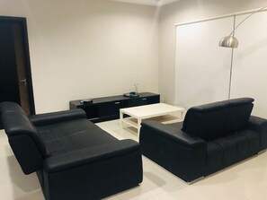 Deluxe Bungalow | Living room - Bungalow by Pauline (Kuala Lumpur)
