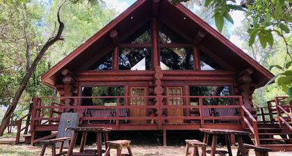 1 Bett / 1 Bad Blockhütte mit herrlichem Blick auf das Wasser und Annehmlichkeiten des Resorts