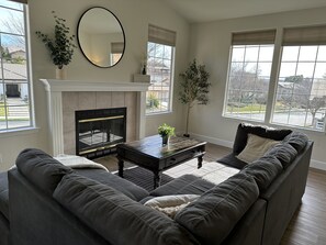 TV, fireplace, stereo