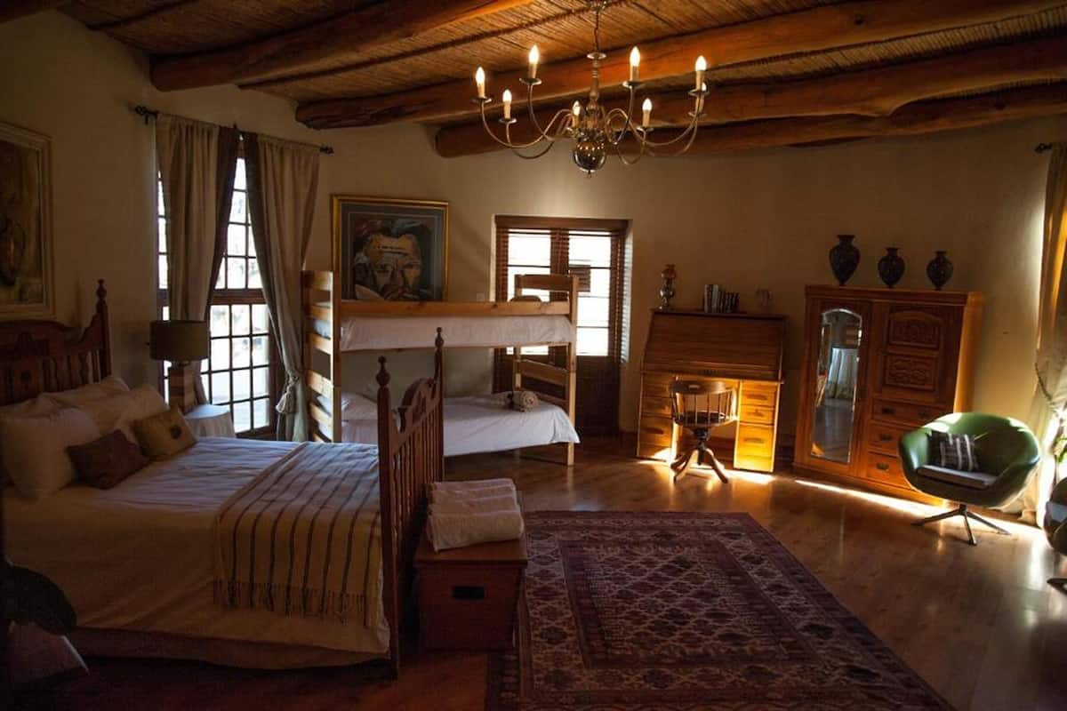 Camera panoramica (Acorn Manor) | 1 camera, una cassaforte in camera, Wi-Fi gratuito, lenzuola