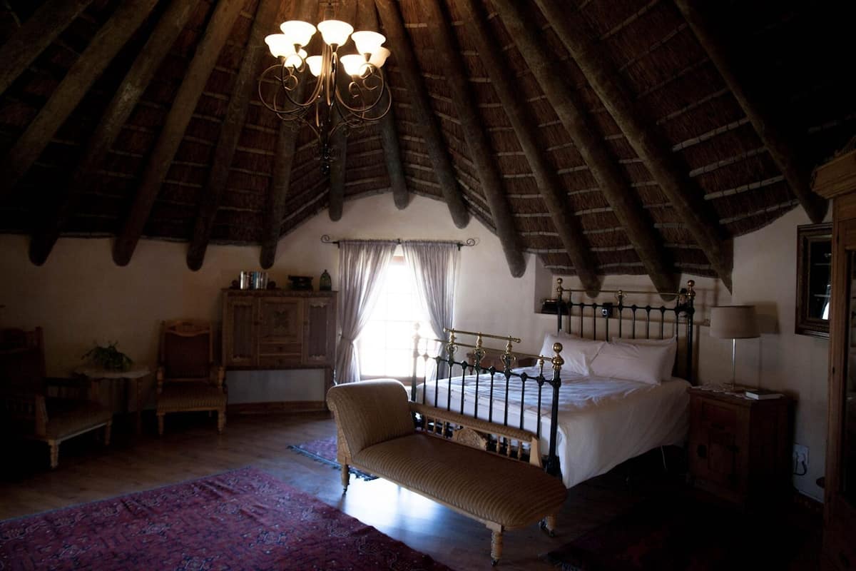 Camera panoramica (Oak Manor) | 1 camera, una cassaforte in camera, Wi-Fi gratuito, lenzuola