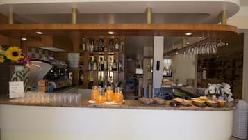 Bar (in der Unterkunft)