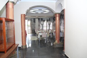 Se sirven desayunos, almuerzos y cenas