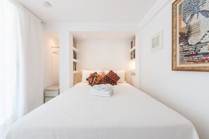 Studio | Free WiFi, bed sheets