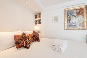 Studio | Free WiFi, bed sheets