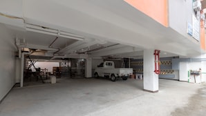 Property grounds - ZEN Rooms Fortview BGC (Makati)