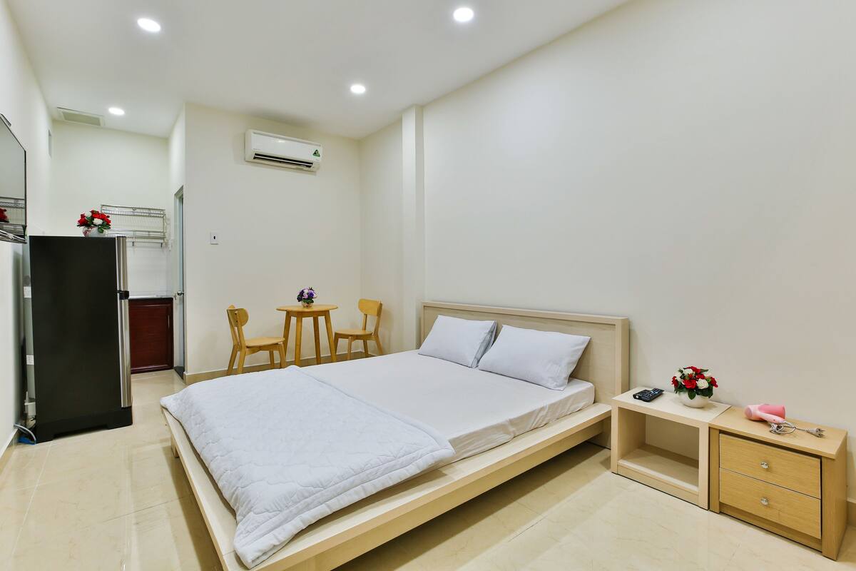 Minibar, desk, iron/ironing board (on request), WiFi (free)