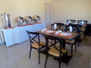 Free daily English breakfast - Best Inn Hotel (Palapye)