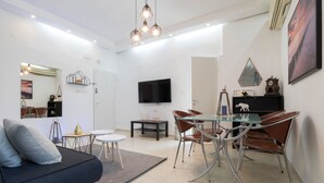 Living area - Charming 2BR Best Location in Jerusalem (Jerusalem)