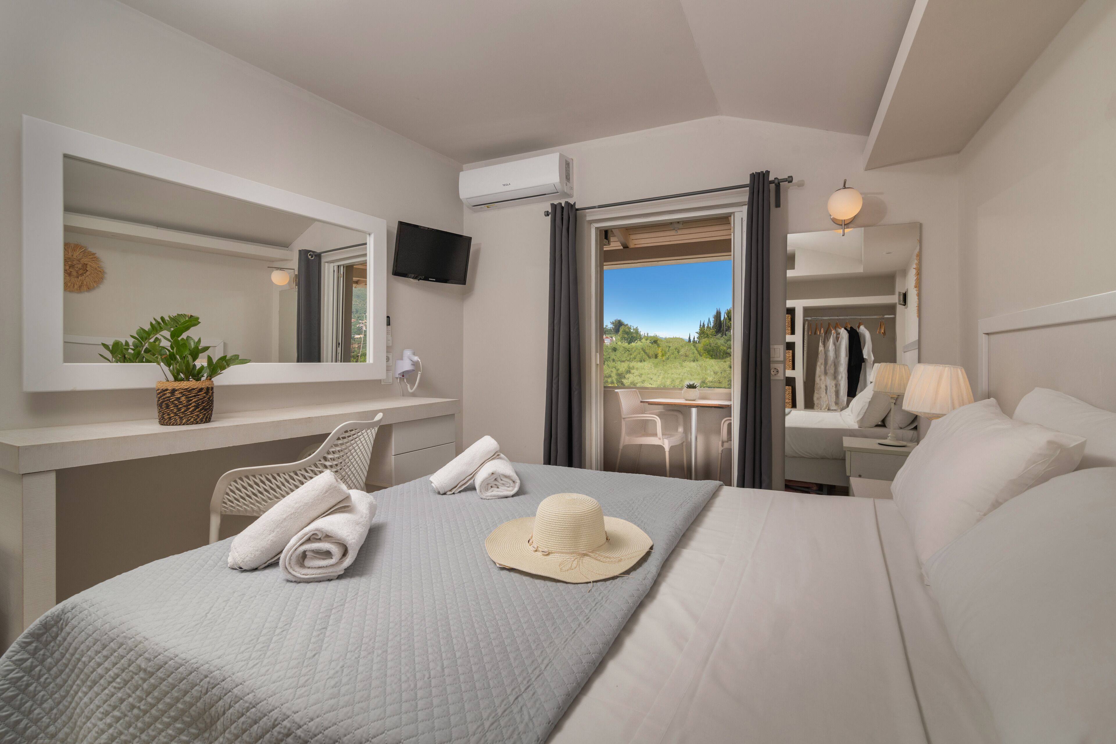 Studio, Balcony | Iron/ironing board, free WiFi, bed sheets