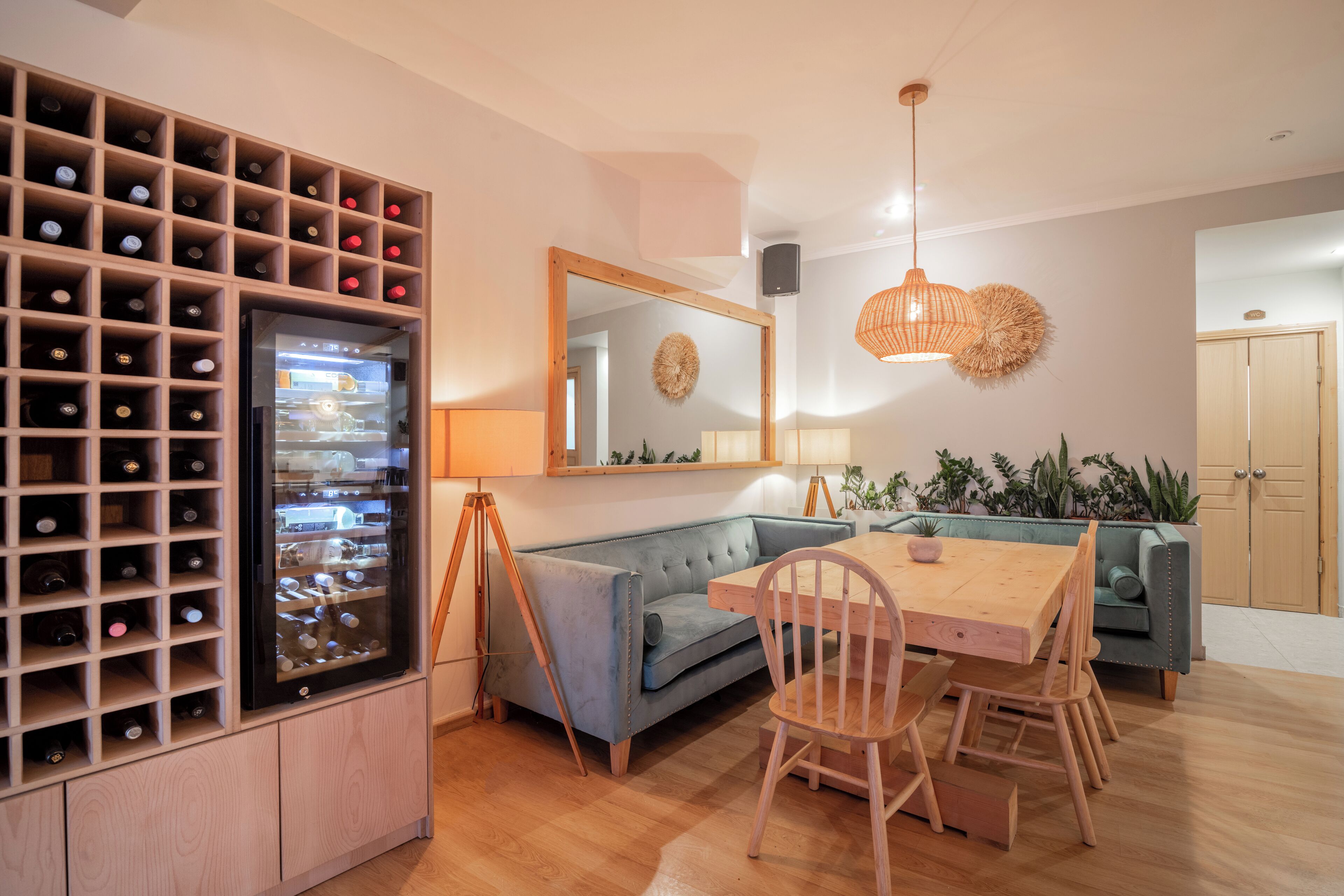 breakfast and dinner served