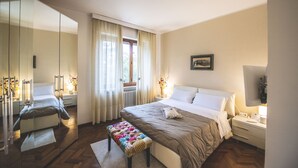 Dobbeltrom – deluxe, ikke-røyk, hageutsikt | Memory foam-senger, wi-fi (inkludert) og sengetøy