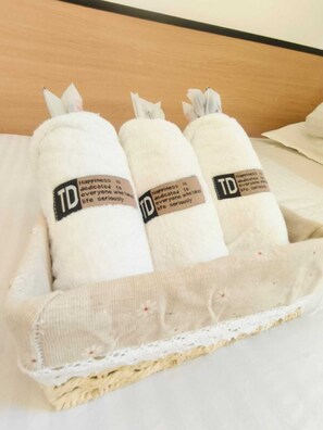 Trippelrum för familj | Strykjärn/strykbräda, gratis wi-fi och sängkläder