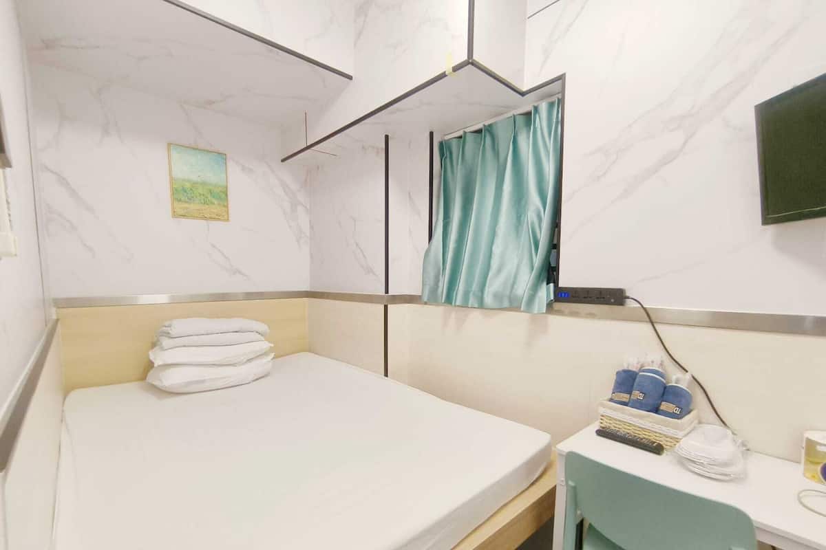 Standard Single Room | Iron/ironing board, free WiFi, bed sheets