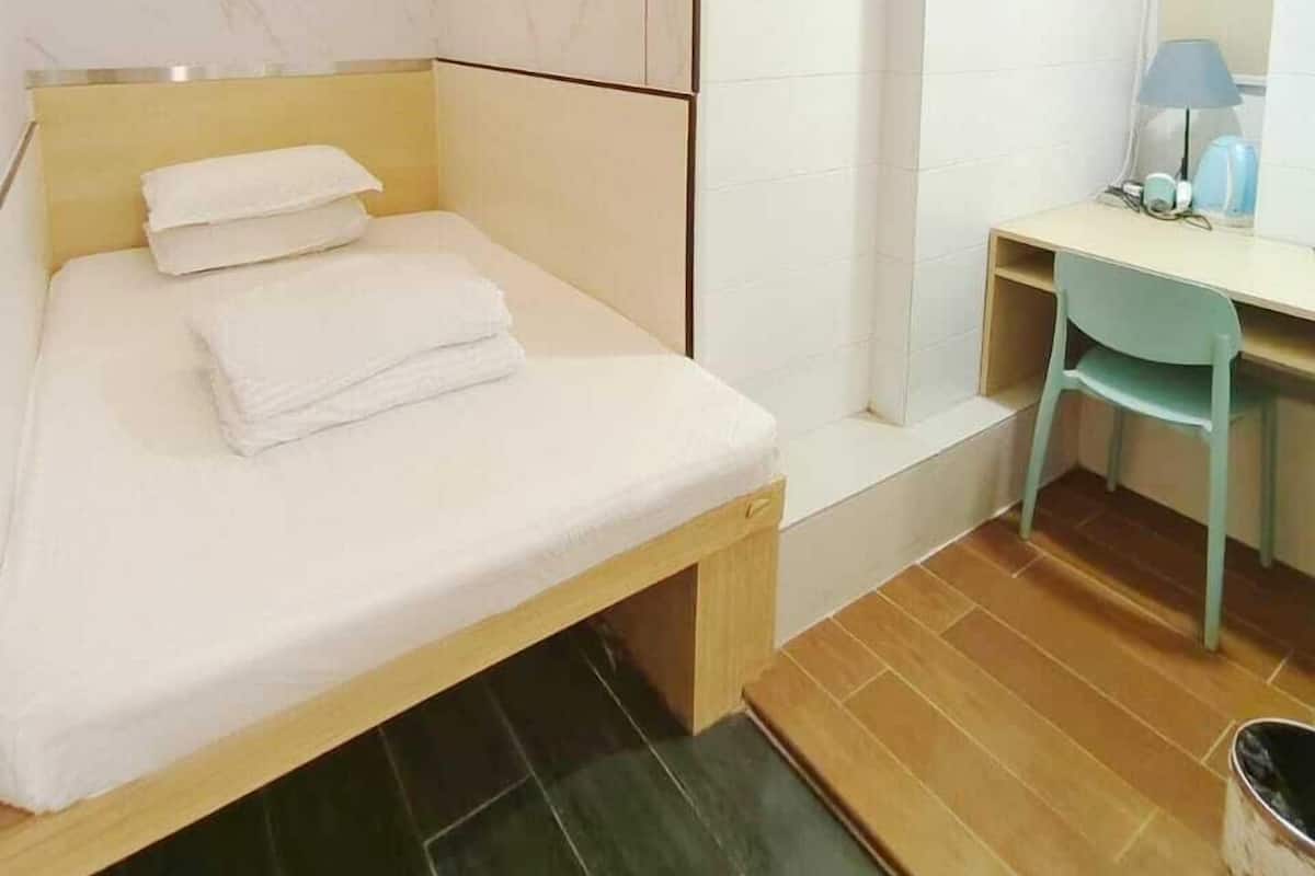Superior Double Room | Iron/ironing board, free WiFi, bed sheets