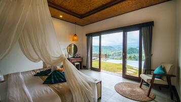 Villa with Private Pool | Minibar, individually furnished, iron/ironing board, free WiFi