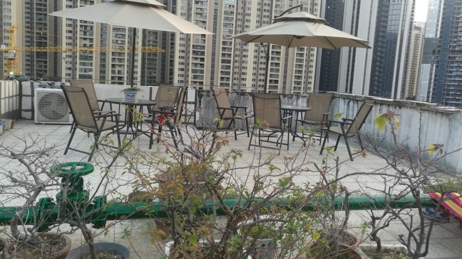 Laiyin Garden City Hostel
